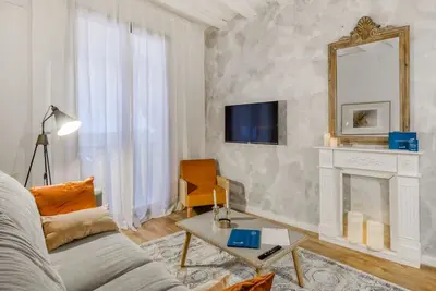 Image de Sweett | Gothic Iii - Trois Chambres Appartement, Couchages 8