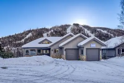 Image de Chalet le plus proche Ski In / Ski Out près du village Golf & remontées mécaniques pour Mtn. Vélo & Randonnée