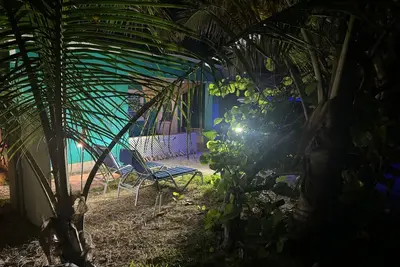 Image de ÉTAPES De La Plage Une chambre - Cuisine complète, Générateur de secours