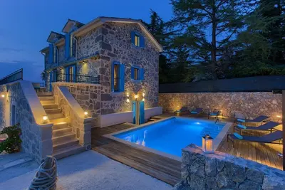 Image de Belle villa entièrement équipée avec piscine