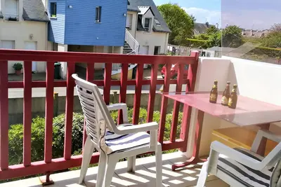 Image de Appartement paisible à La Turballe: proche plage, commerces, balcon ensoleillé, parking et garage