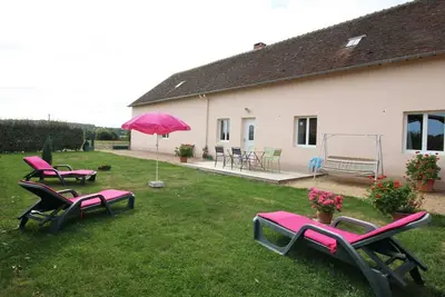 Image de Maison de campagne avec jardin clos, cheminée et animaux, au cœur du Parc Régional du Perche