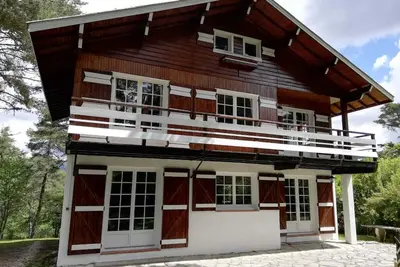 Image de Grand chalet bien équipé dans la Haute Provence paisible et magnifique