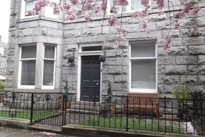 Image de Appartement 2 chambres supérieur exécutif indépendant au rez-de-chaussée