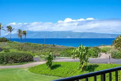Image de Kbm Resorts | Free Car | Kapalua Bay Villa | Ocean view | 2-Bedroom Condo, Recently Remodeled! Kbv-37b3
