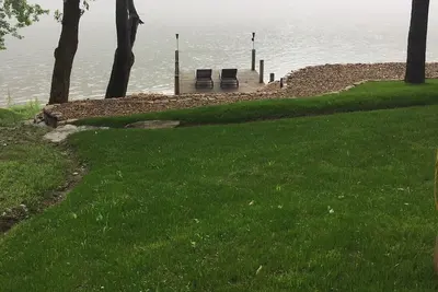 Image de Maison de luxe sur la rivière Blanche - contactez-moi pour un rabais d'automne! !