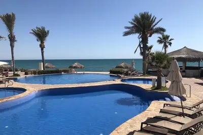 Image de Luna Blanca Villa 2-spacieuse 3 chambres plus den plus de 3200 Sq Ft