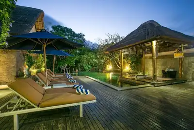 Image de La villa d'une chambre confortable avec piscine privée à 10 minutes en voiture de la plage de Seminyak