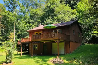 Image de Serein, Cozy Cabin Niché sur le sentier de la rivière Greenbrier.