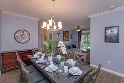 Image de Condo de villégiature 3br / 2ba amélioré près de Disney et plus! Avis à la fin des photos!