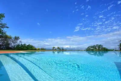 Image de Belle maison de vacances privée avec piscine privée, Wifi, Tv, terrasse, vue panoramique, parking