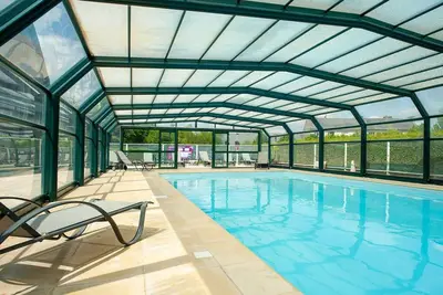 Image de Appartement Cosy à Dinan | Piscine extérieure chauffée