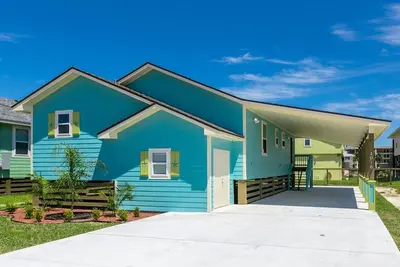 Image de Belle maison avec moustiquaire dans le porche - près de la plage / ville!