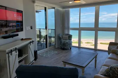 Image de Beachfront 1 Br / 1. 5 Ba 12ème étage Condo - Plage calme!