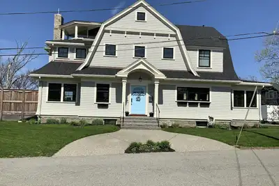 Image de Rockport, Ma 3 Br 2017 Old Garden Beach Accueil avec une vue magnifique et un bain Ă remous
