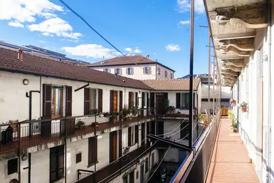 La cour des balcons 2
