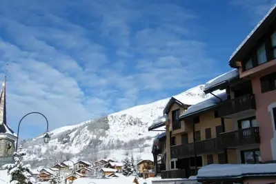 Image de 50m du centre station, 3ème étage, télévision, casier à ski, 22m², Saint Martin de Belleville