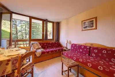 Image de 5ème étage, télévision, casier à ski, 22m², Les Menuires