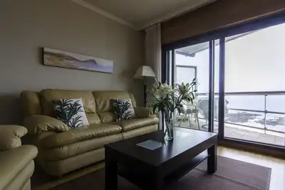 Image de Appartement Spectaculaire Avec Vue Sur Le Port Sportif De Sanxenxo. (Wiffi)