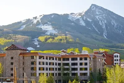 Image de Grande valeur! Condo confortable et équipé à Crested Butte avec accès à la piscine