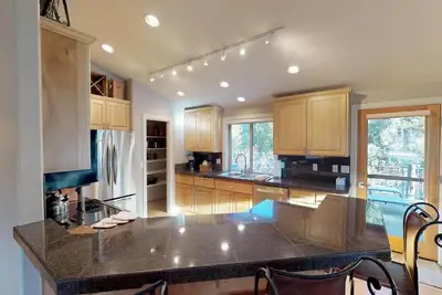 Image de 6 Foursome Lane: 4 Br / 4. 5 Ba maison à Sunriver, 10 personnes