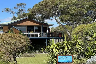 Image de Island View 2 est une maison de vacances moderne, très confortable et bien présentée.