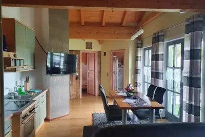 Image de Maison de vacances dans la baie du parc national. Forêt. Sauna dans la maison.