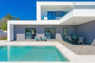 Image de Ella Premantura by Interhome