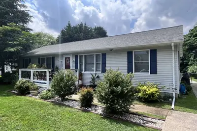 Image de Spacieuse maison de vacances Rehoboth / Lewes avec 3 chambres et 2 salles de bain complètes