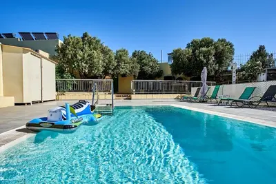 Image de Maison à Ingenio avec piscine privée