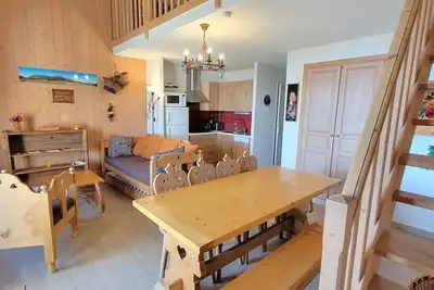 Image de Duplex 8/9 pers avec terrasse Sud, proche pistes, Wi-Fi, animaux Ok, parking + options