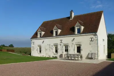 Image de Maison de campagne rénovée avec jardin clos, terrasse, jeux, 5 chambres, et animaux acceptés