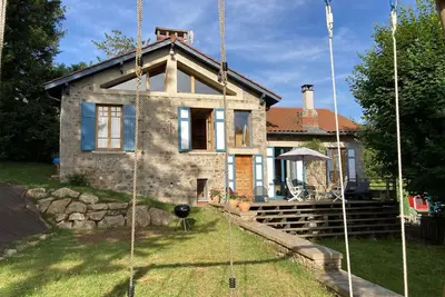 Image de Chalet familial spacieux avec sauna au cœur du Bessat