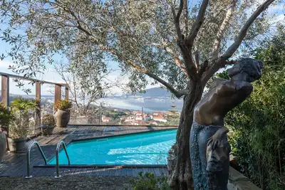 Image de 'Casa do Monte' - Villa avec piscine - Vue sur la rivière et la mer - 5 chambres - 8 couchages