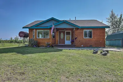 Image de Nouveau! Cozy Big Lake House avec barbecue par accès à l'eau!