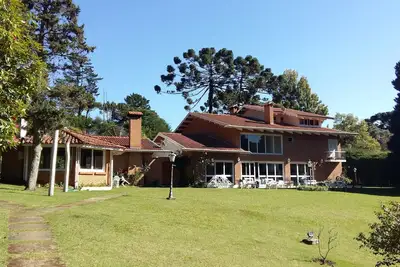 Image de Magnifique Maison ENTOURÉE De FORÊT Autochtone, Pour Qui Vous Voulez Calme