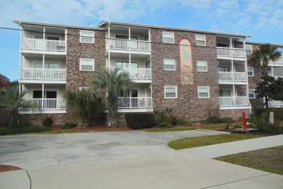 Image de Ocean View, 2br / 2Bth 1st Floor - Accès facile à la plage et à la piscine - Tarifs exceptionnels