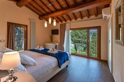 Appartement sur 2 niveaux - Grange 1