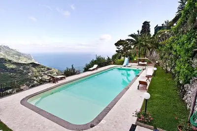 Image de Magnifique Villa pour profiter de la cĂ´te amalfitaine
