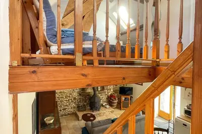Image de Maison de campagne avec spa, proche de vergers et cité médiévale, animaux acceptés, recharge électrique
