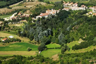 Image de Bel appartement dans une maison de vacances avec piscine, Wifi, véranda, vue panoramique, parking