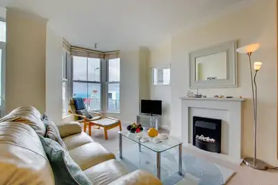 Image de 2 Ocean Breezes - Deux Chambres Maison, Couchages 4