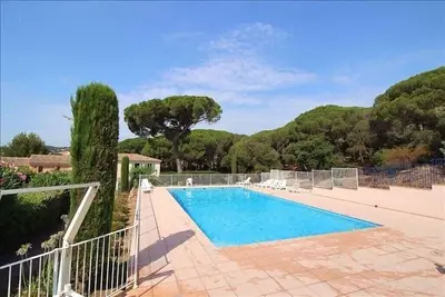 Image de Appartement climatisé 82m² - 6 couchages - 3 ch, 2 sdb - piscine