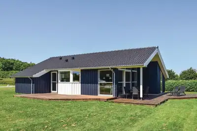 Image de Belle maison à Rudkøbing avec cuisine