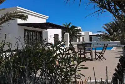 Image de Villa avec piscine privée chauffée électriquement et vue sur la mer