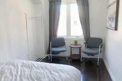 Image de Suite du centre-ville de 2 chambres à côté du marché de Kensington