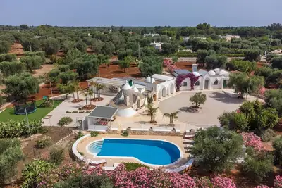 Image de Piscine chauffée et clôturée, aire de jeux, Réserve à 14', wifi, parking, patios