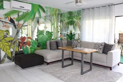 Image de Sous Penthouse avec 2 suites, grande terrasse de 60 pieds, barbecue, vues