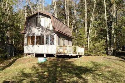 Image de Évadez-vous de tout dans ce chalet sur l'étang Lovejoy à Albion Maine