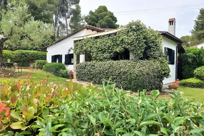 Image de \"Villa Pigadi\" maison de vacances à la plage, familial, Nikiti Halkidiki